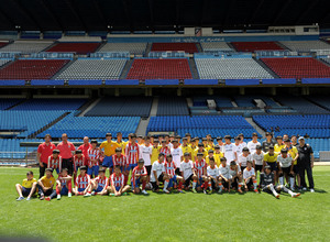 Proyecto Wanda. Los tres equipos posan tras el triangular. Foto: Mónica Llanos